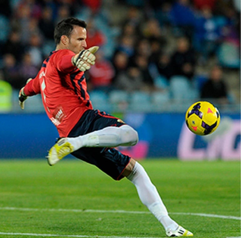 Manu Herrera, en un partido con el Elche