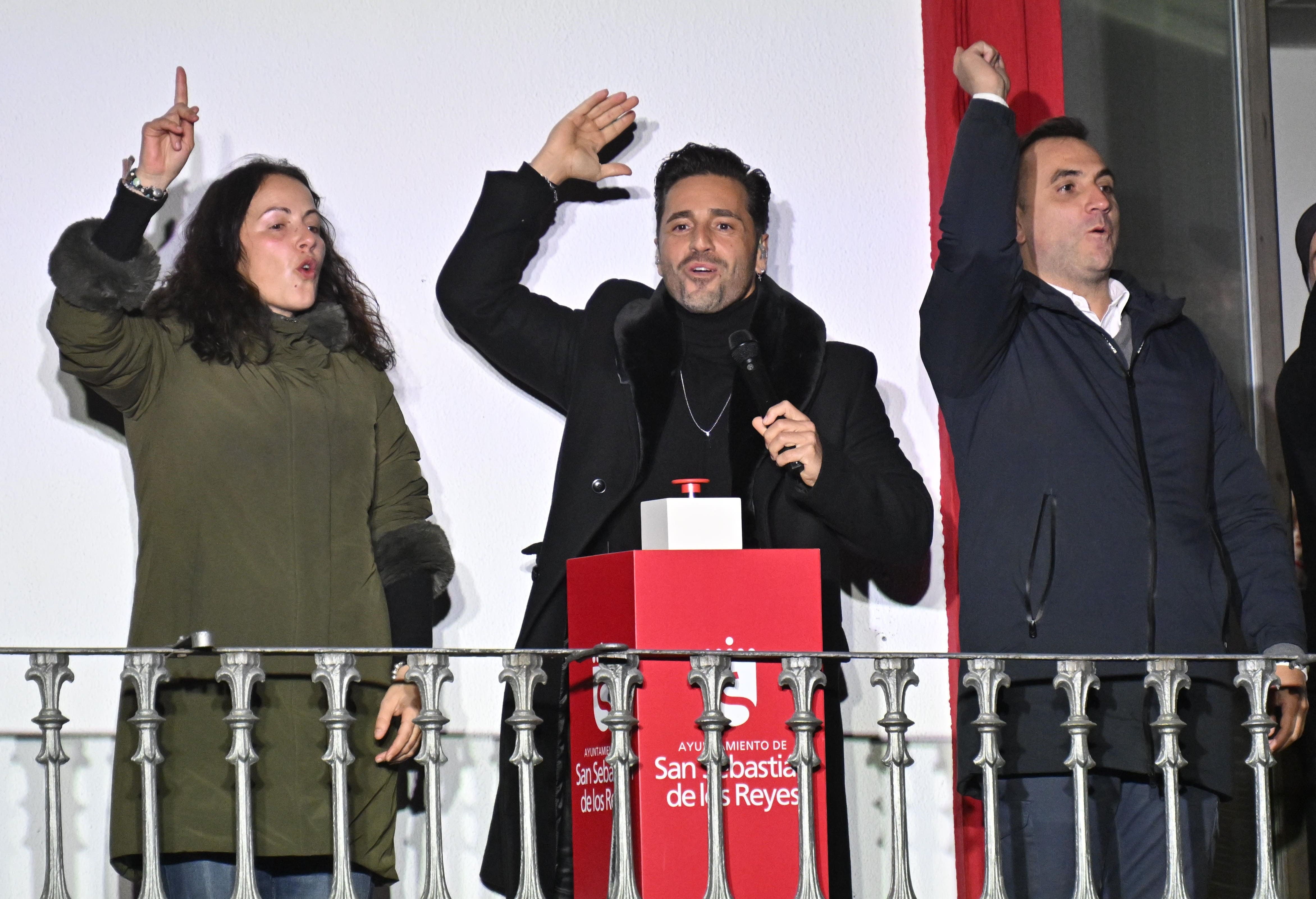 David Bustamante protagonizando el encendido navideño de San Sebastián de los Reyes