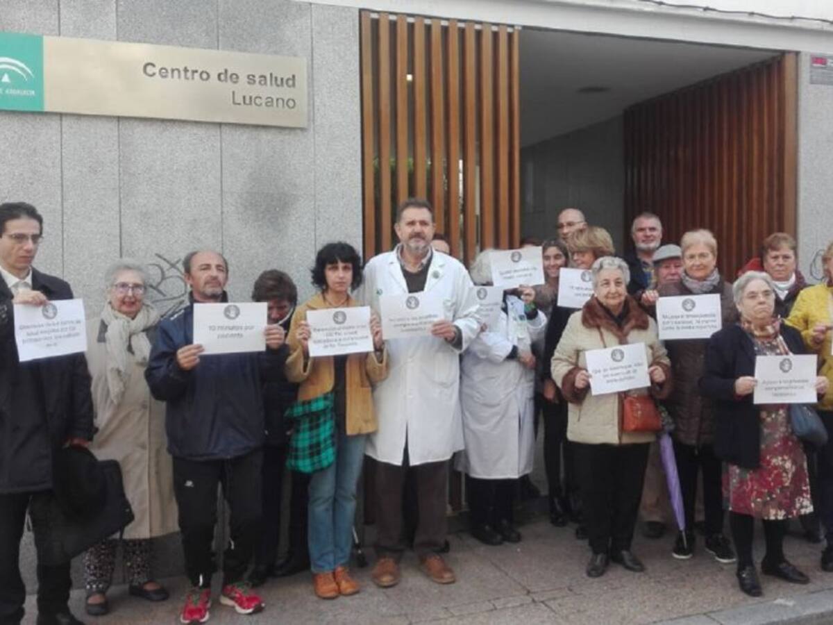 El Sindicato Médico denuncia el retraso en las citas médicas en Navidad