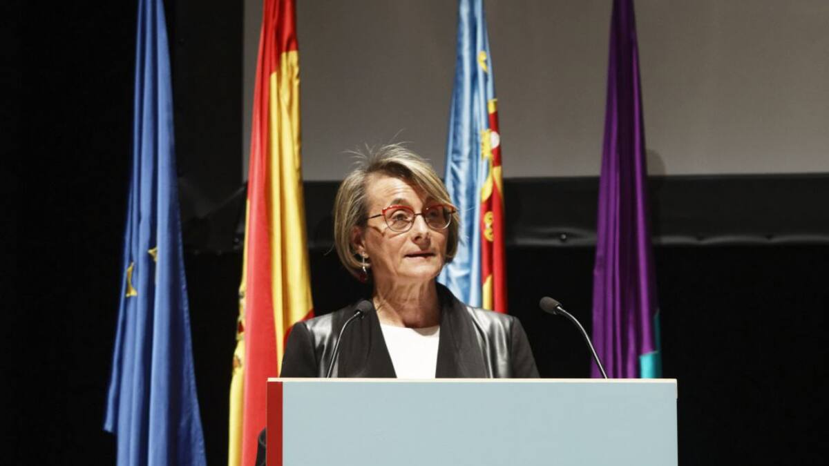 La rectora de la UJI, Eva Alcón, pide un mayor protagonismo para la mujer en el mundo universitario