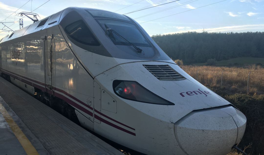 Comienza el nuevo servicio Euromed València - Barcelona pasando por la variante de Vandellós