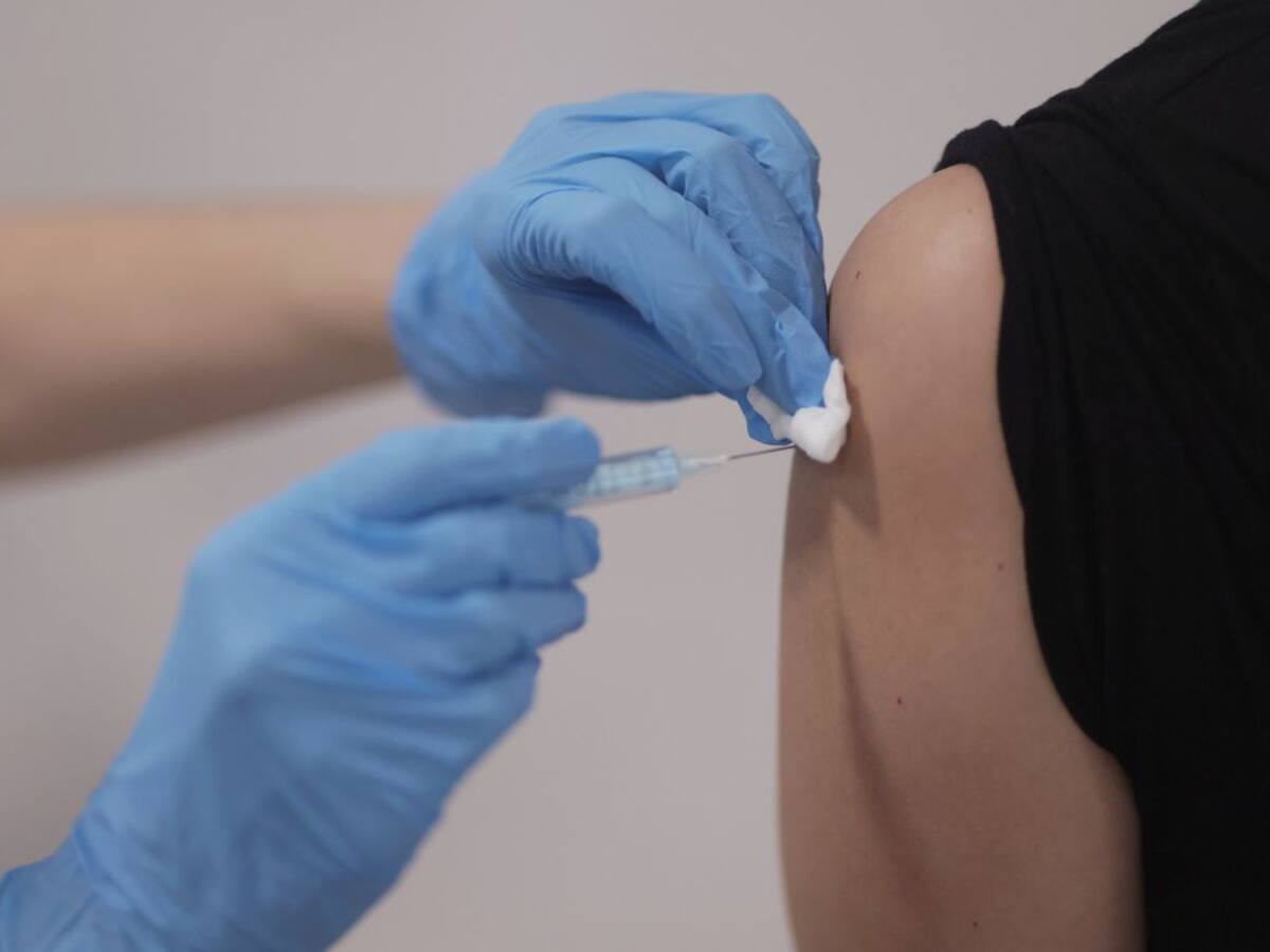 Salud pide a los jóvenes que se vacunen antes del inicio del curso escolar