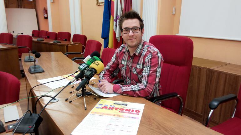 El concejal de festejos, José María Magro, ha presentado la programación de San Antonio