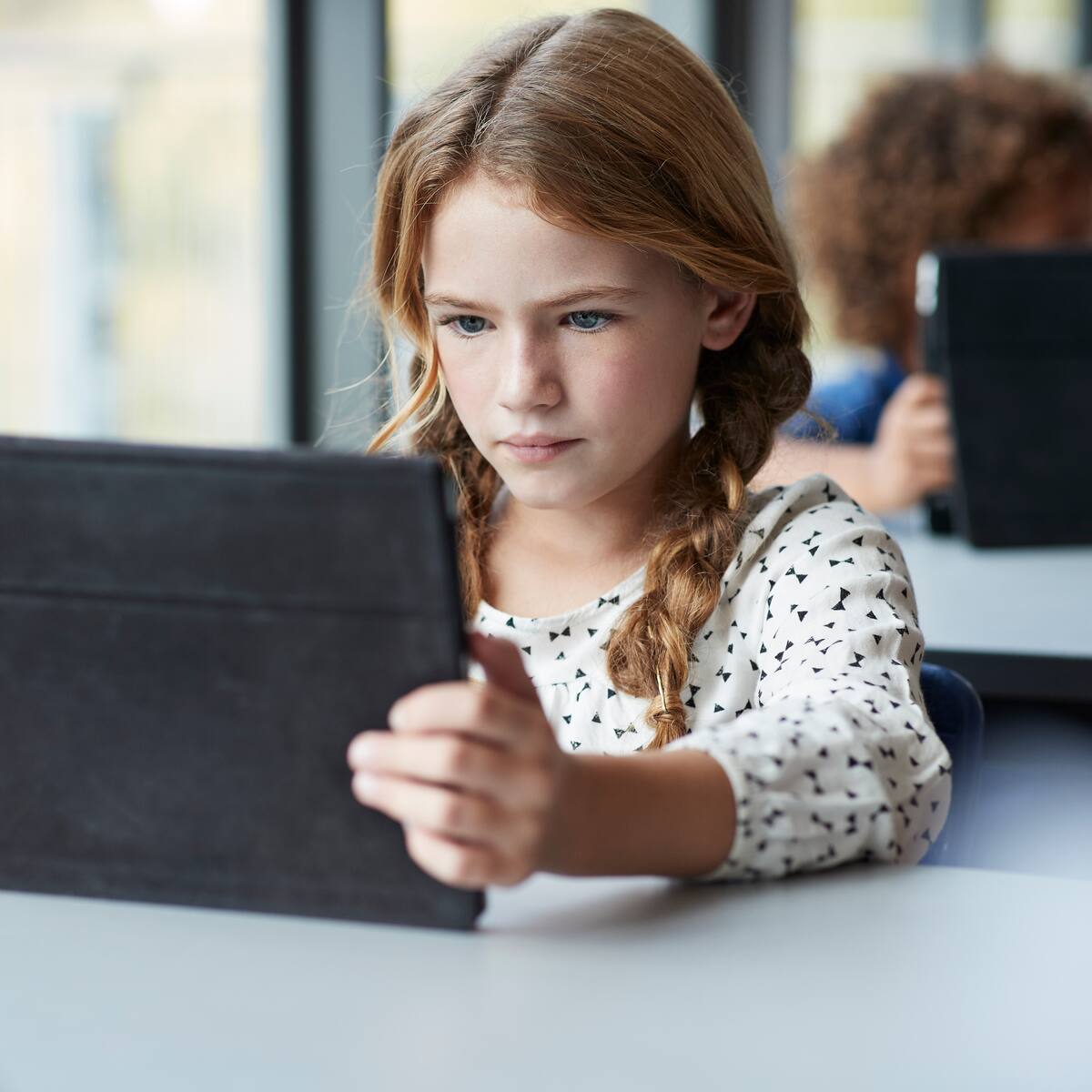 Fuenconectad@s destinará 530.000 euros para equipamiento tecnológico de los centros eductivos fuenlabreño