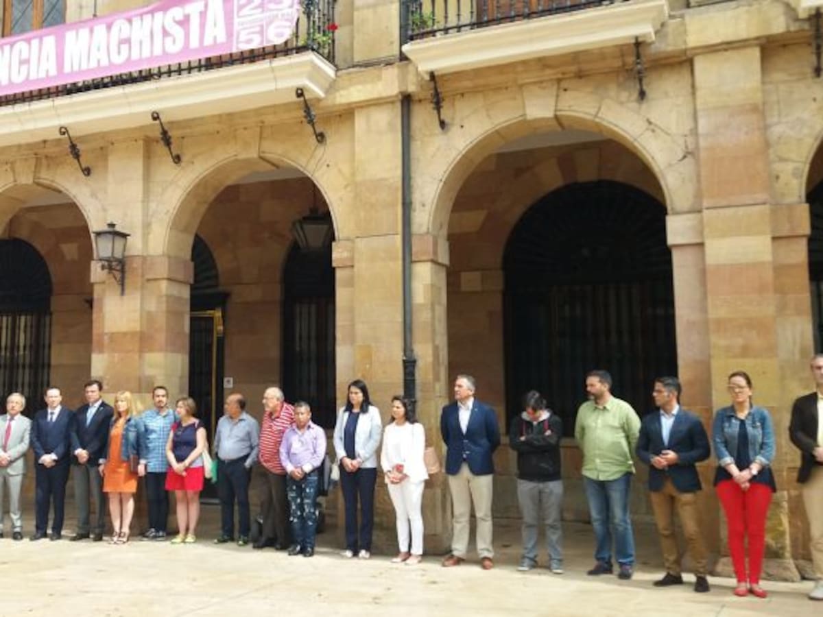 Oviedo condena el asesinato de Karla Belén Pérez en Melilla
