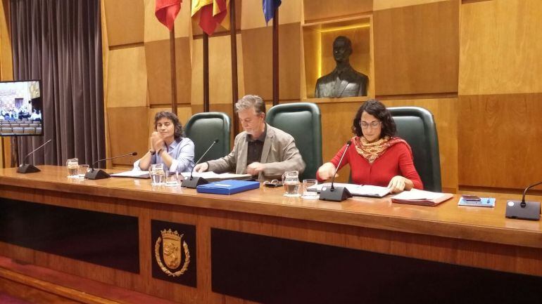 El alcalde de Zaragoza durante una sesión plenaria