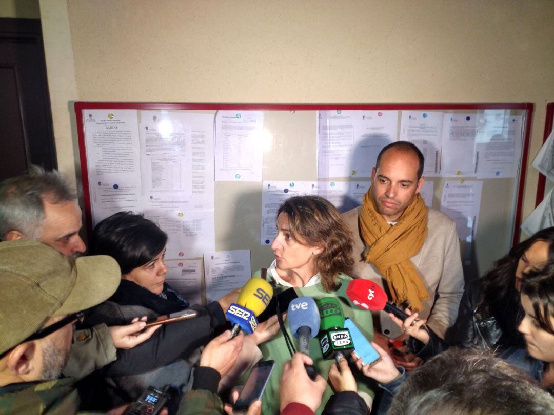 Ribera insiste en la "sostenibilidad económica y social" como inversión de futuro del PSOE para el Gobierno 
 Teresa Ribera declara ante los medios congregados en La Granja (Segovia), junto al candidato socialista a la alcaldía de La Granja, Samuel Alonso.
 
 
 