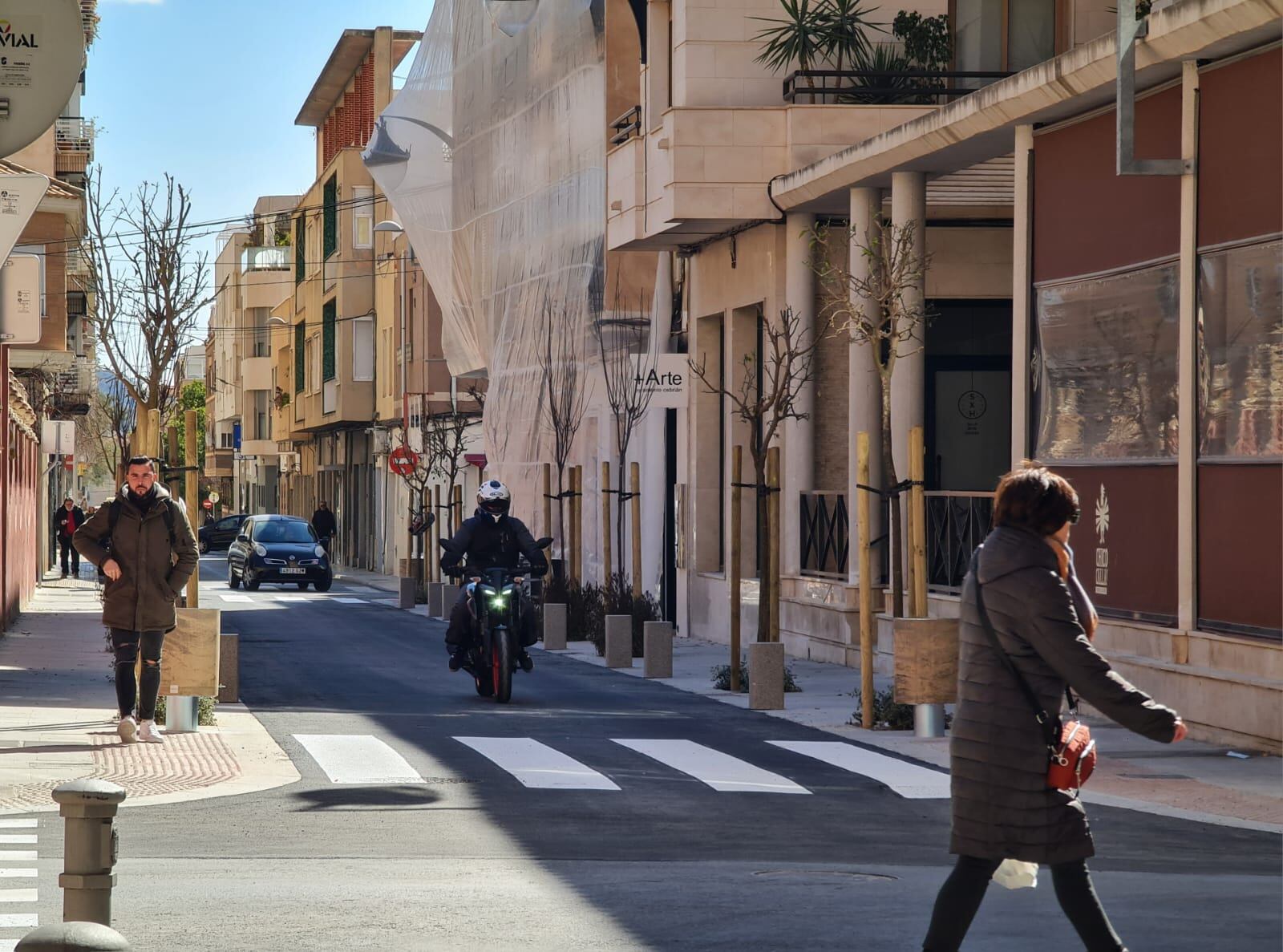 La calle Ramón Gorgé en Elda ya está abierta