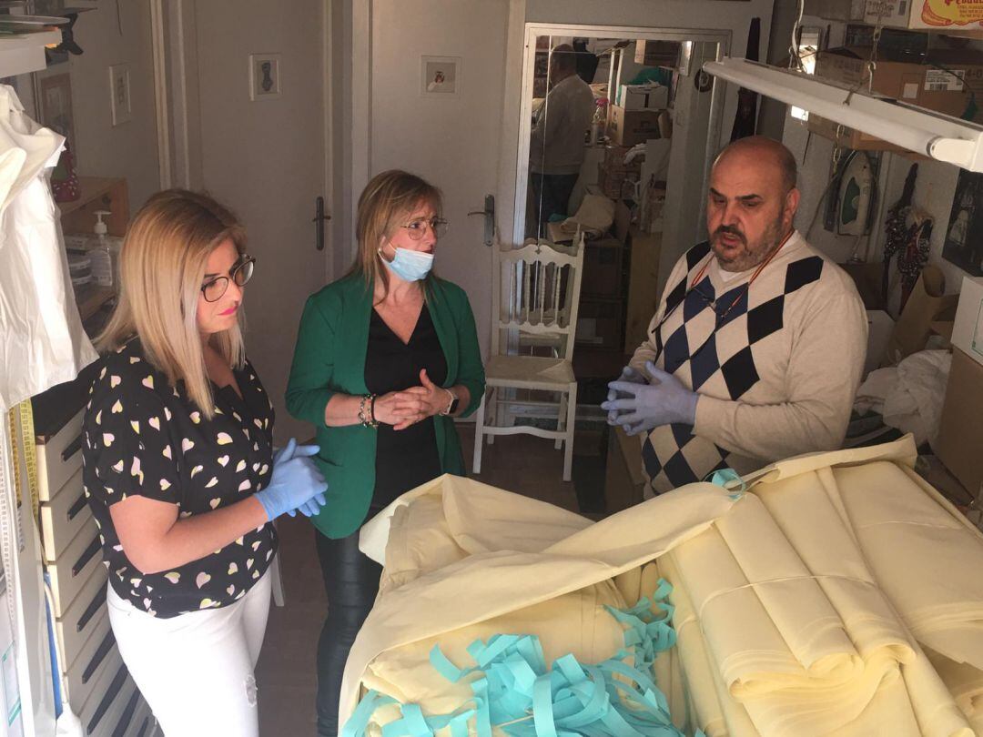 Elaboración de batas sanitarias en Petrer 