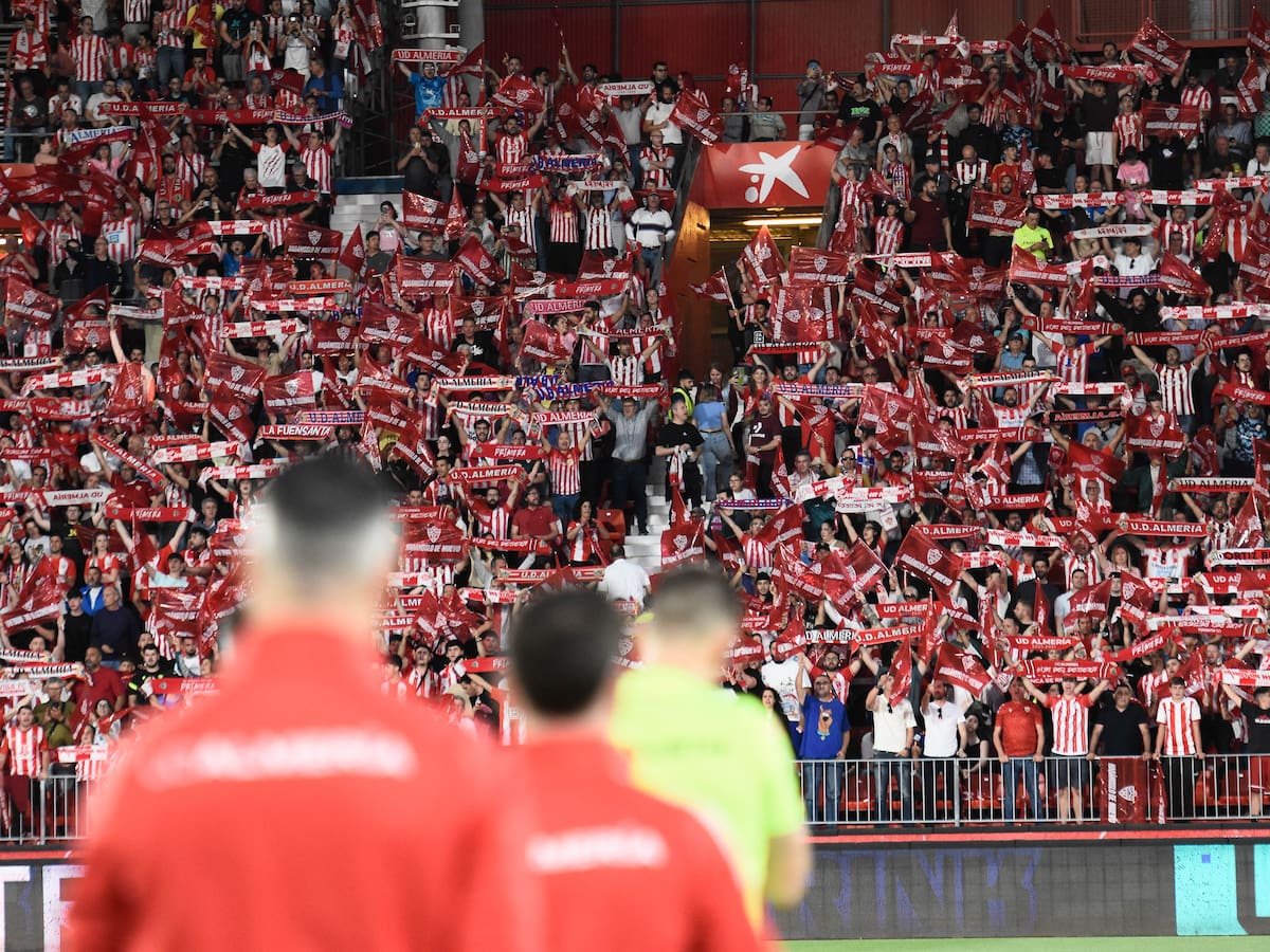 ¡Llenemos el UD Almería Stadium y luchemos todos juntos!: a superar los 16.205 espectadores