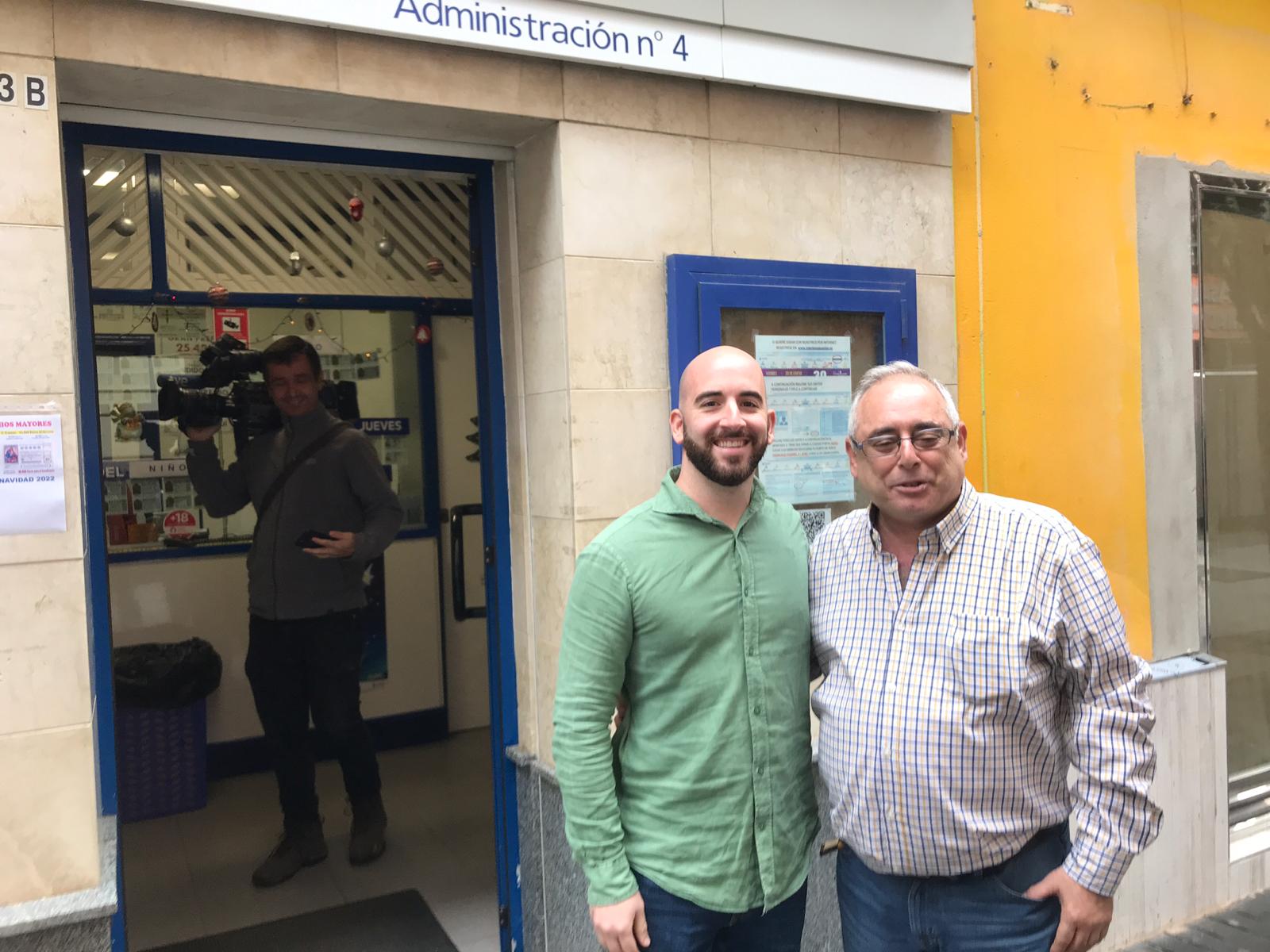 Administración de lotería en el centro de Badajoz donde ha caído un quinto premio