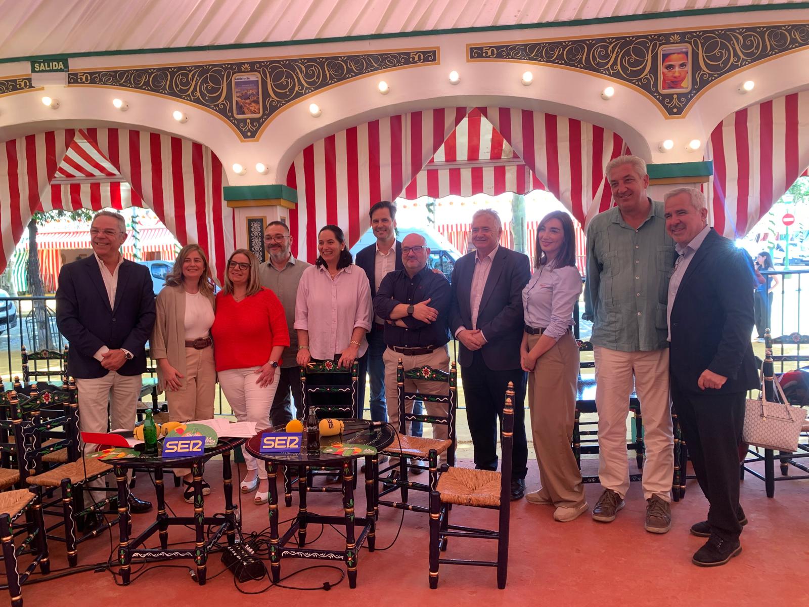 Invitados al Hoy por Hoy Sevilla en la Feria de Abril de 2026 con motivo del despliegue de Coca Cola