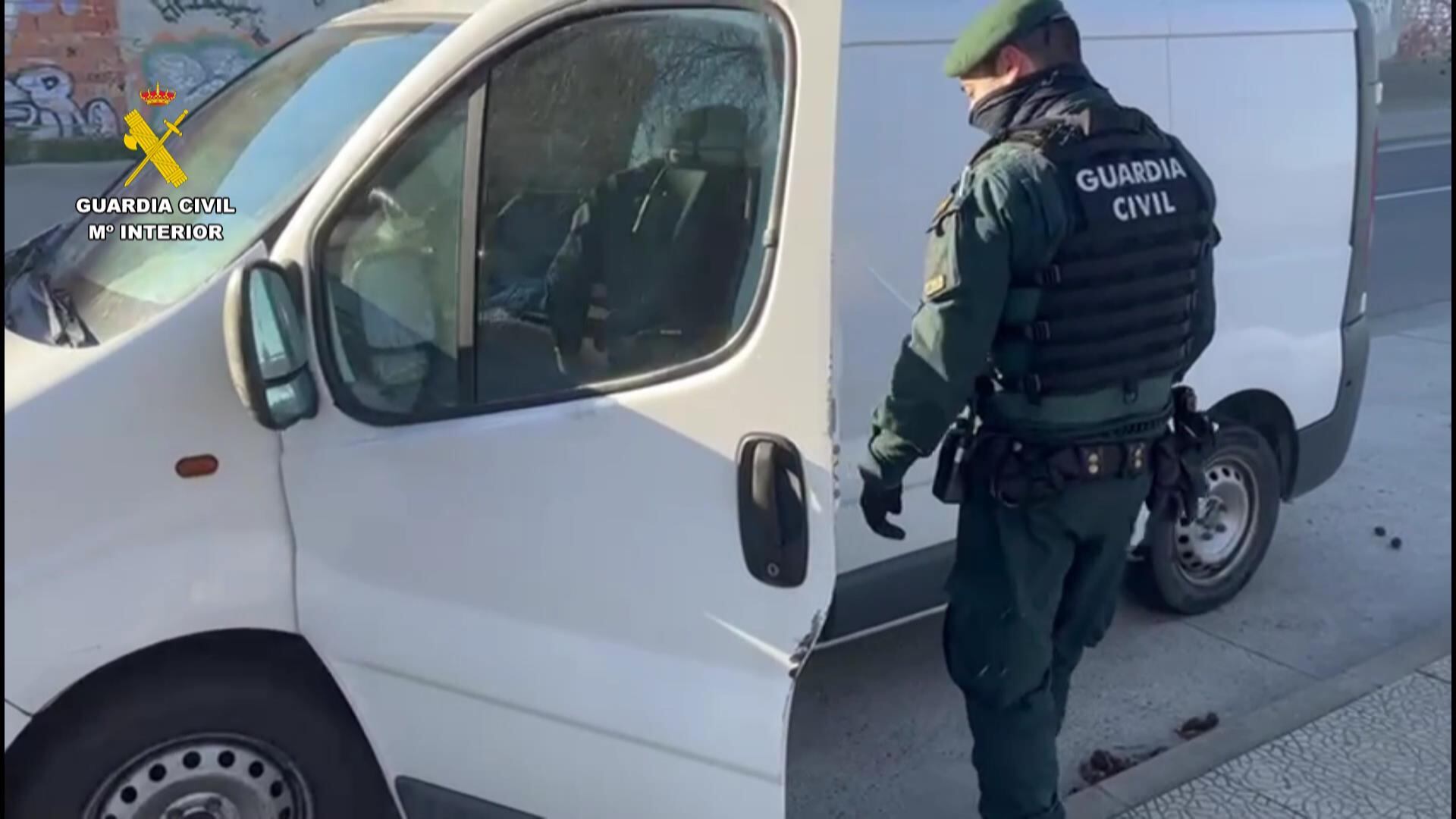 La Guardia Civil recupera una furgoneta de reparto de paquetería robada en 2022 en Calahorra