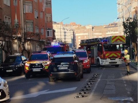 Emergencias desplegadas en la calle Tarbes