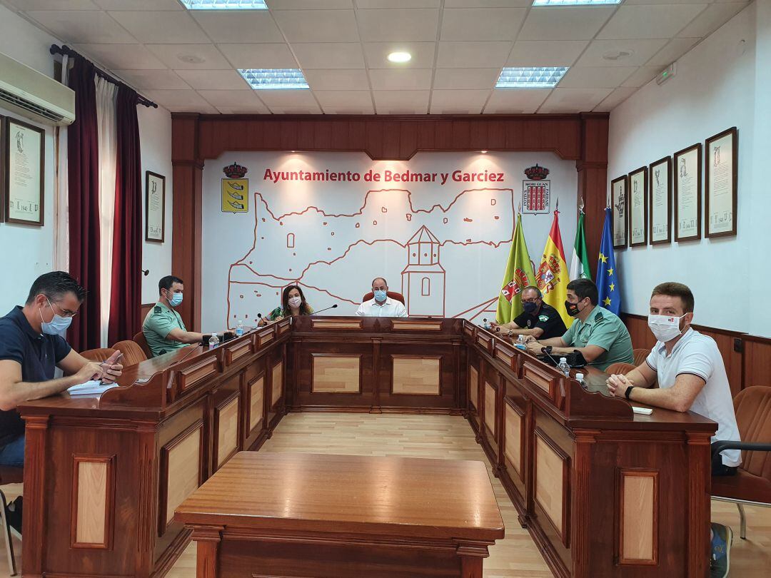 Momento de la reunión de la Junta Local de Seguridad Ciudadana de Bedmar