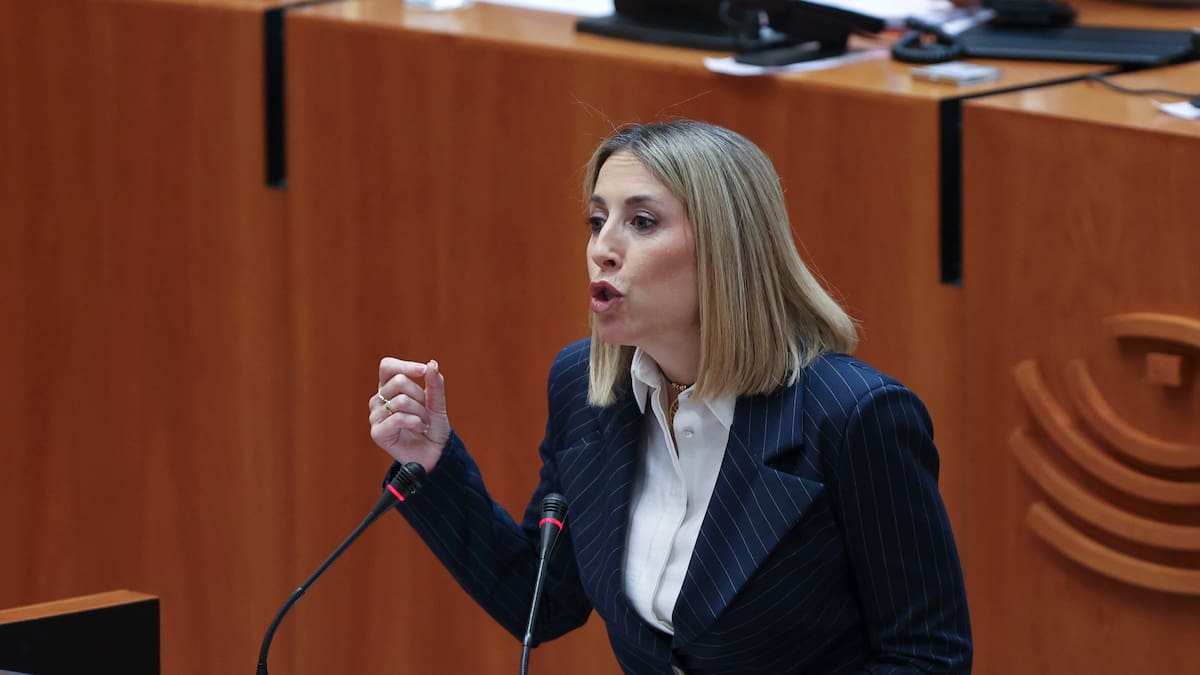 María Guardiola se enfrenta al PSOE y Unidas por Extremadura