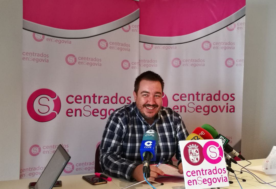 El diputado Juan Ángel Ruiz durante la presentación de sus propuestas de cara a los presupuestos de la Diputación