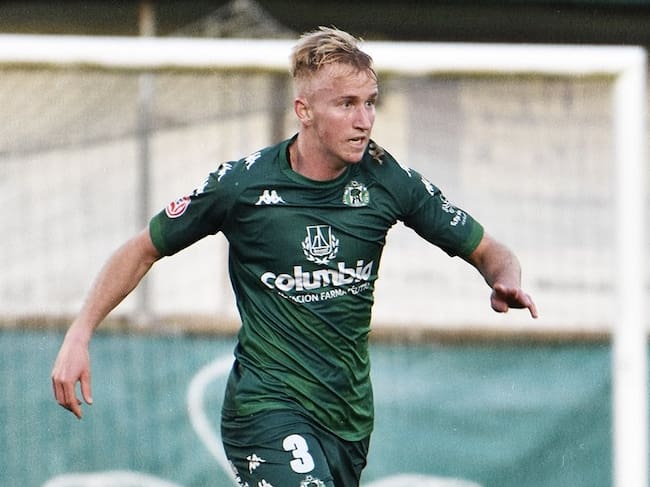 Luca Lohr durante un partido con el Arenteiro