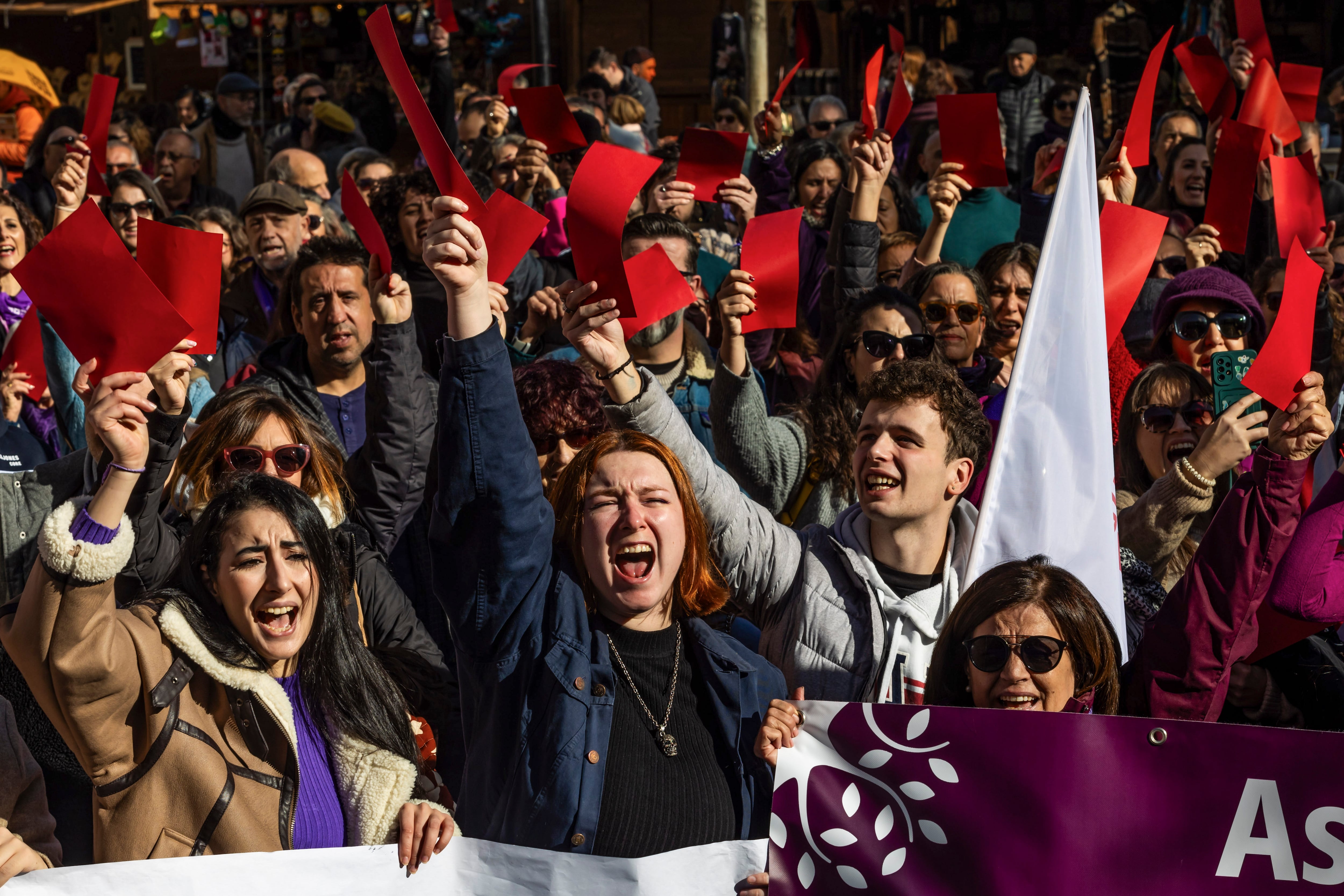 Manifestación contra la violencia machista convocada por la Plataforma 8M en Toledo