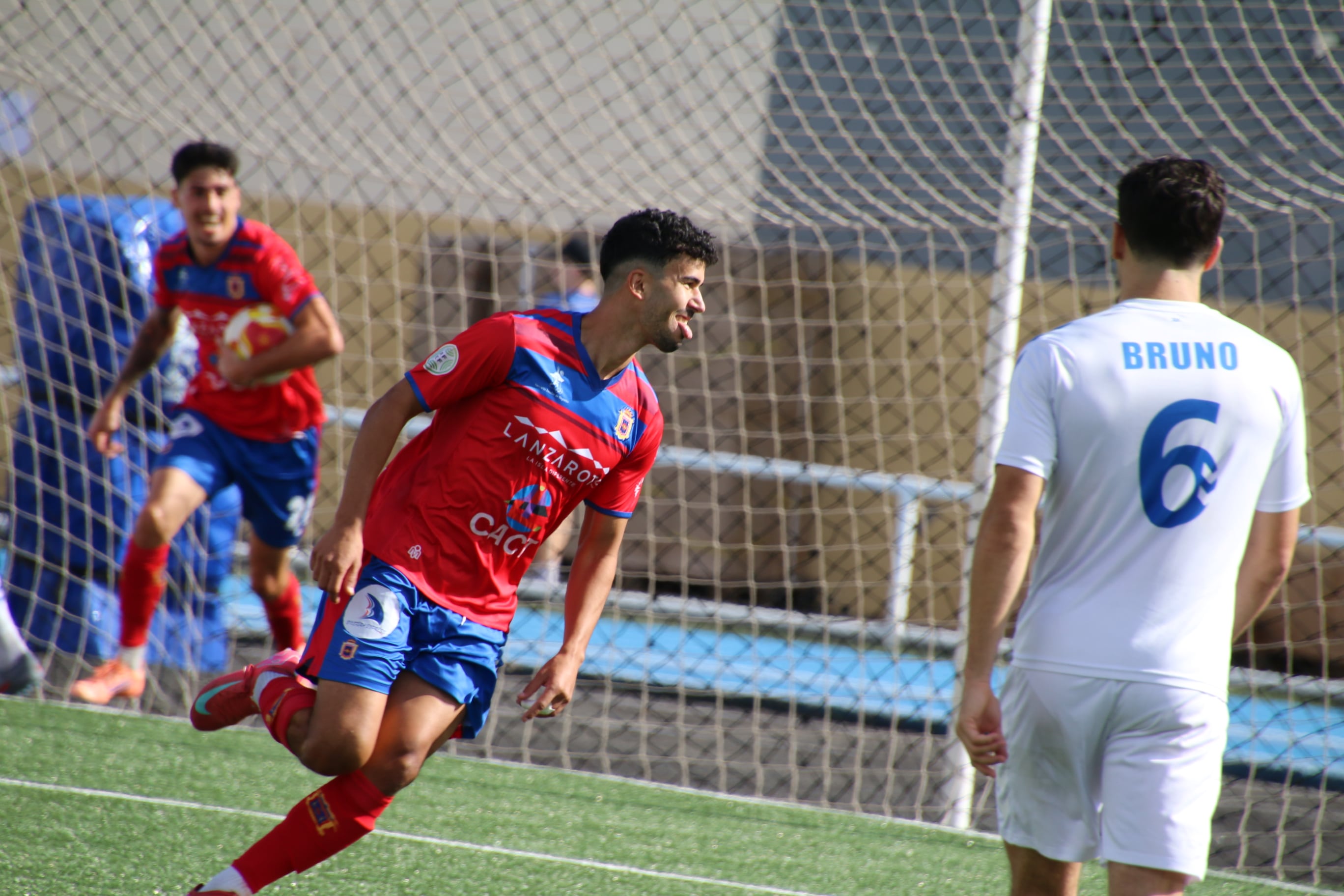 Celebración de un gol de la UD Lanzarote.