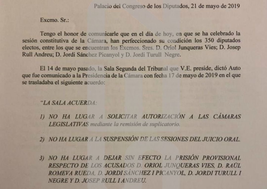 La carta enviada por Meritxell Batet a Carlos Lesmes.