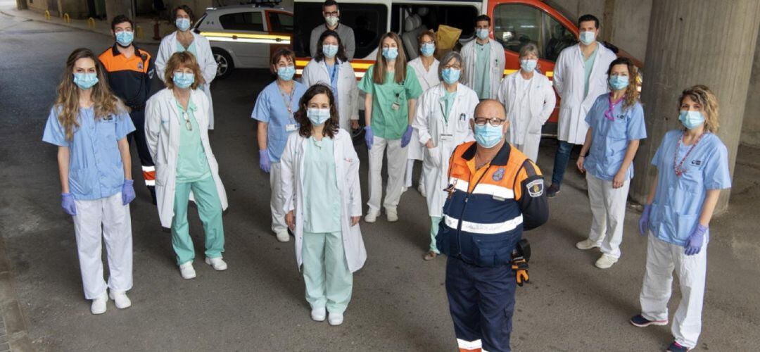 Sanitarios del hospital getafense y Protección Civil colaboran en el reparto de los fármacos