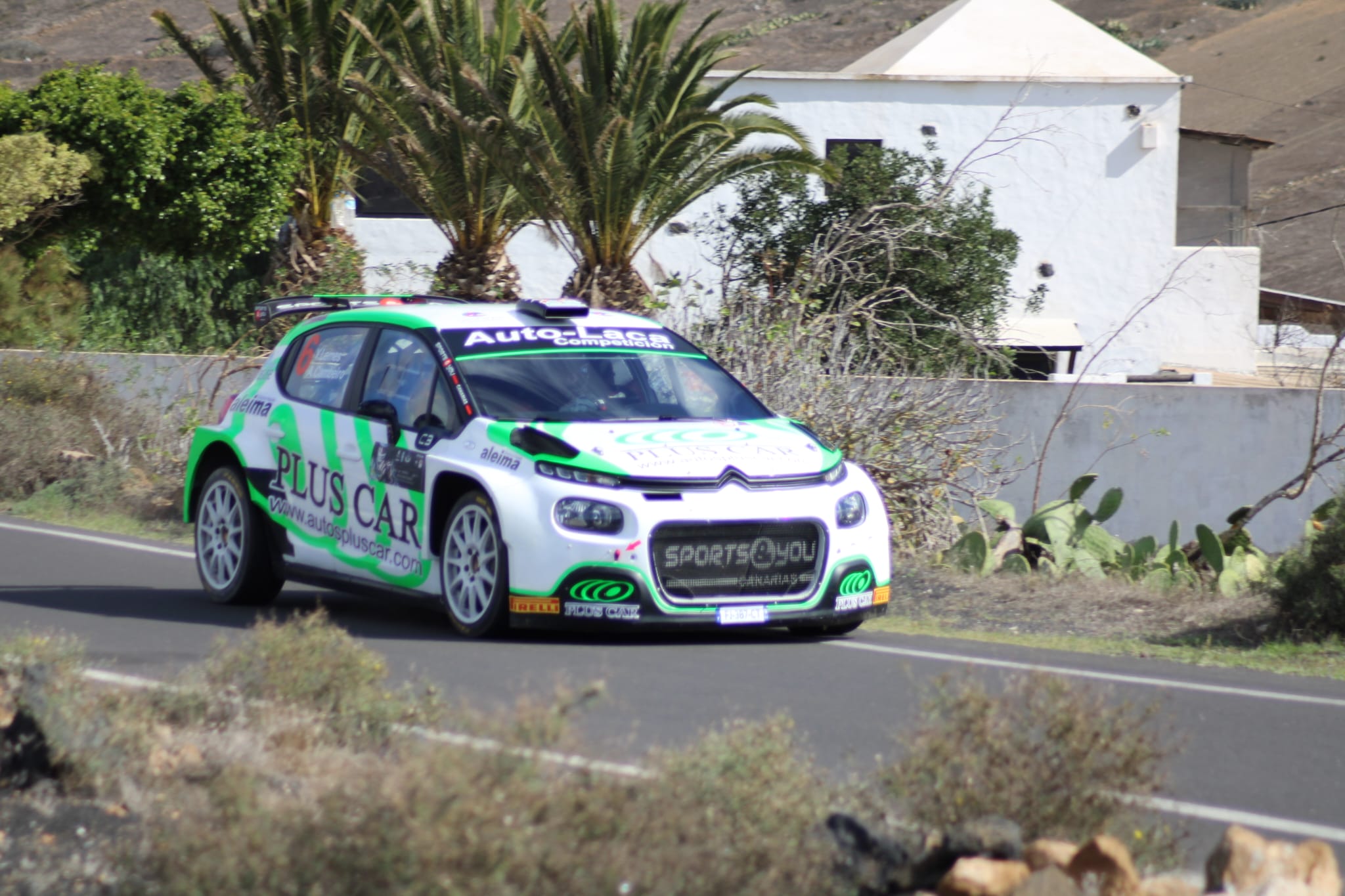 Yeray Lemes y Aitor Cambeiro en el 44º Rallye Orvecame-Isla de Lanzarote.