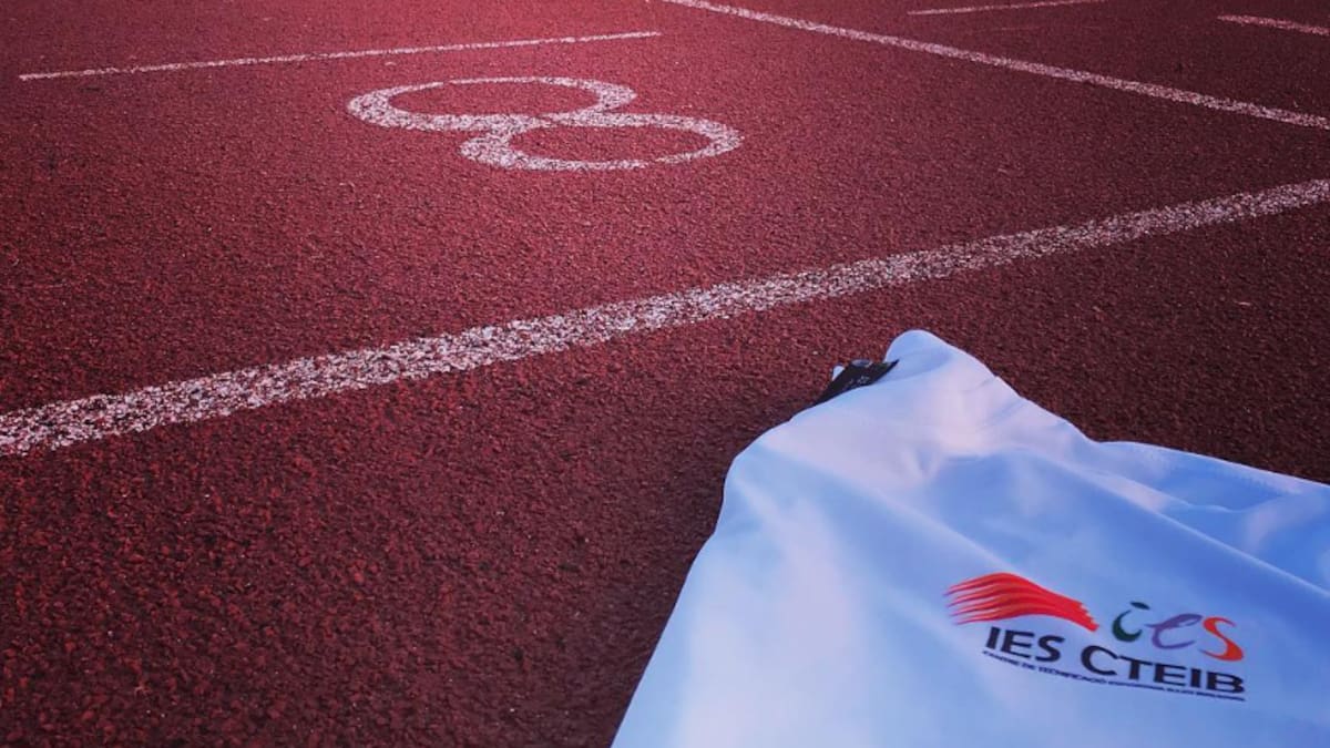 Varias familias y la AMIPA denunciaron al orientador del IES CTEIB por desatención y rechazo de informes clínicos