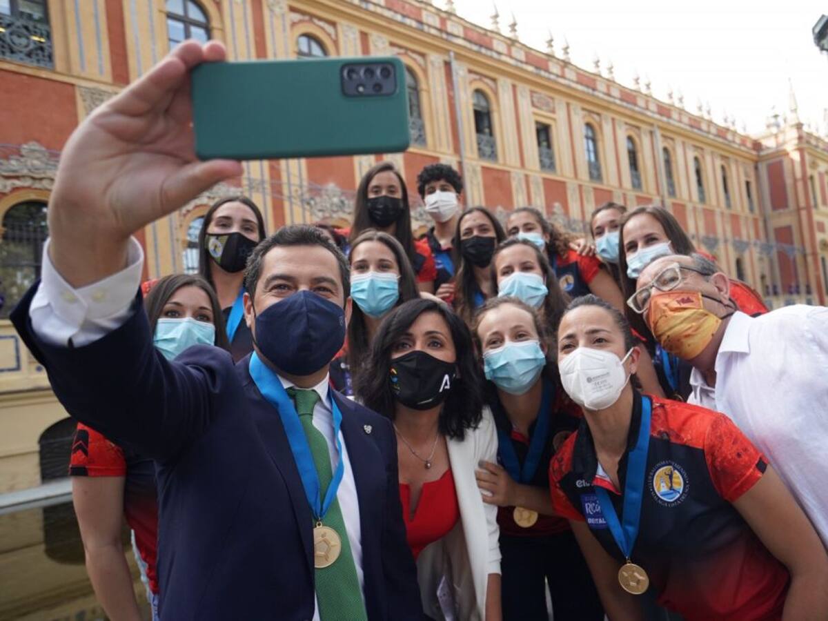 El Rincón Fertilidad recibido con honores por el presidente de la Junta