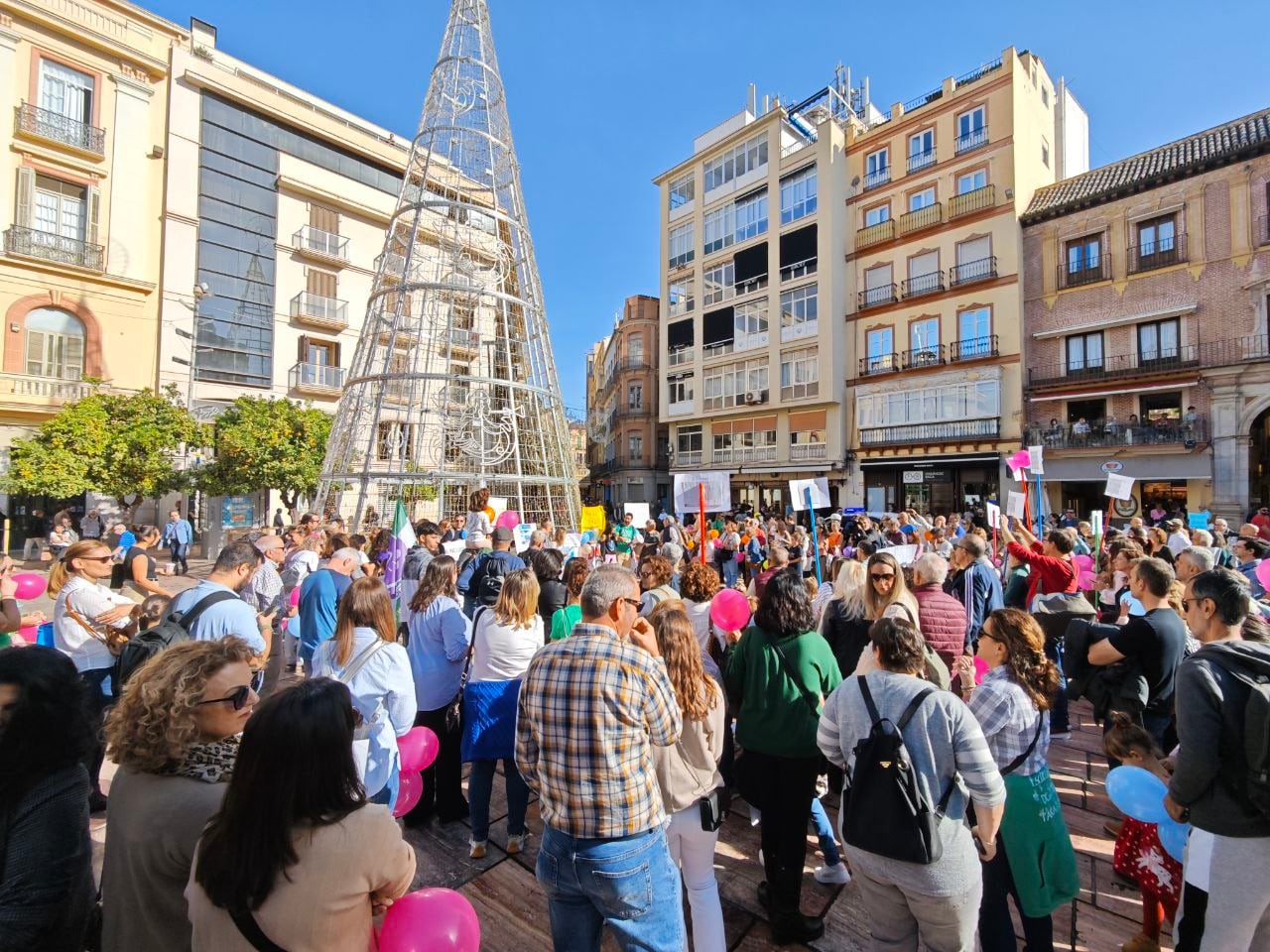 Concentración de familias en Málaga capital