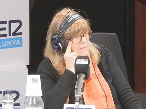 Anna Balletbó en los estudios de SER Cataluña