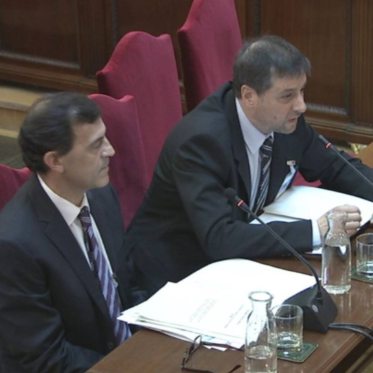 Los peritos se enzarzan por los locales públicos usados en el referéndum ilegal