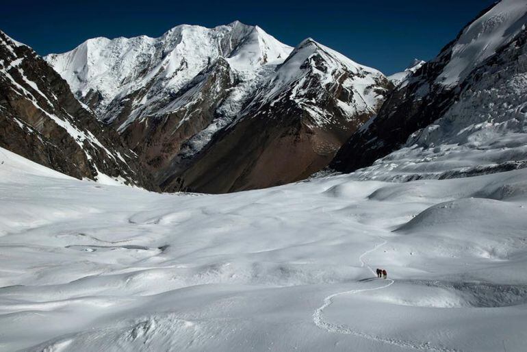 Los miembros de la Expedición IFEMA, camino del Campo I del Dhaulagiri