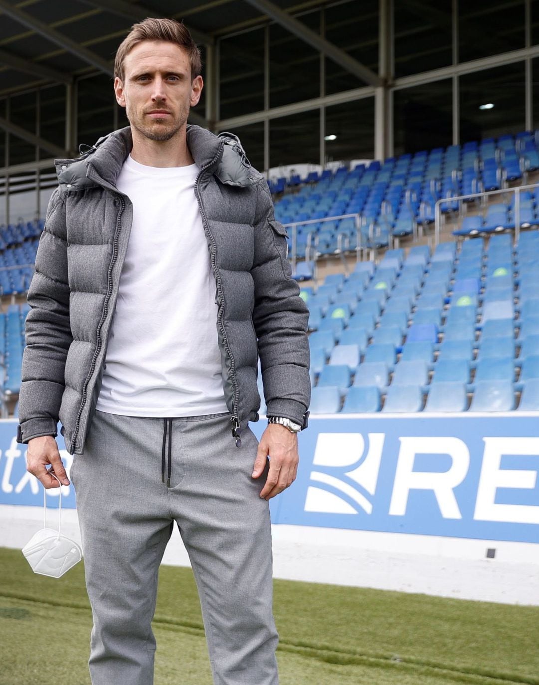 Nacho Monreal posa en Zubieta