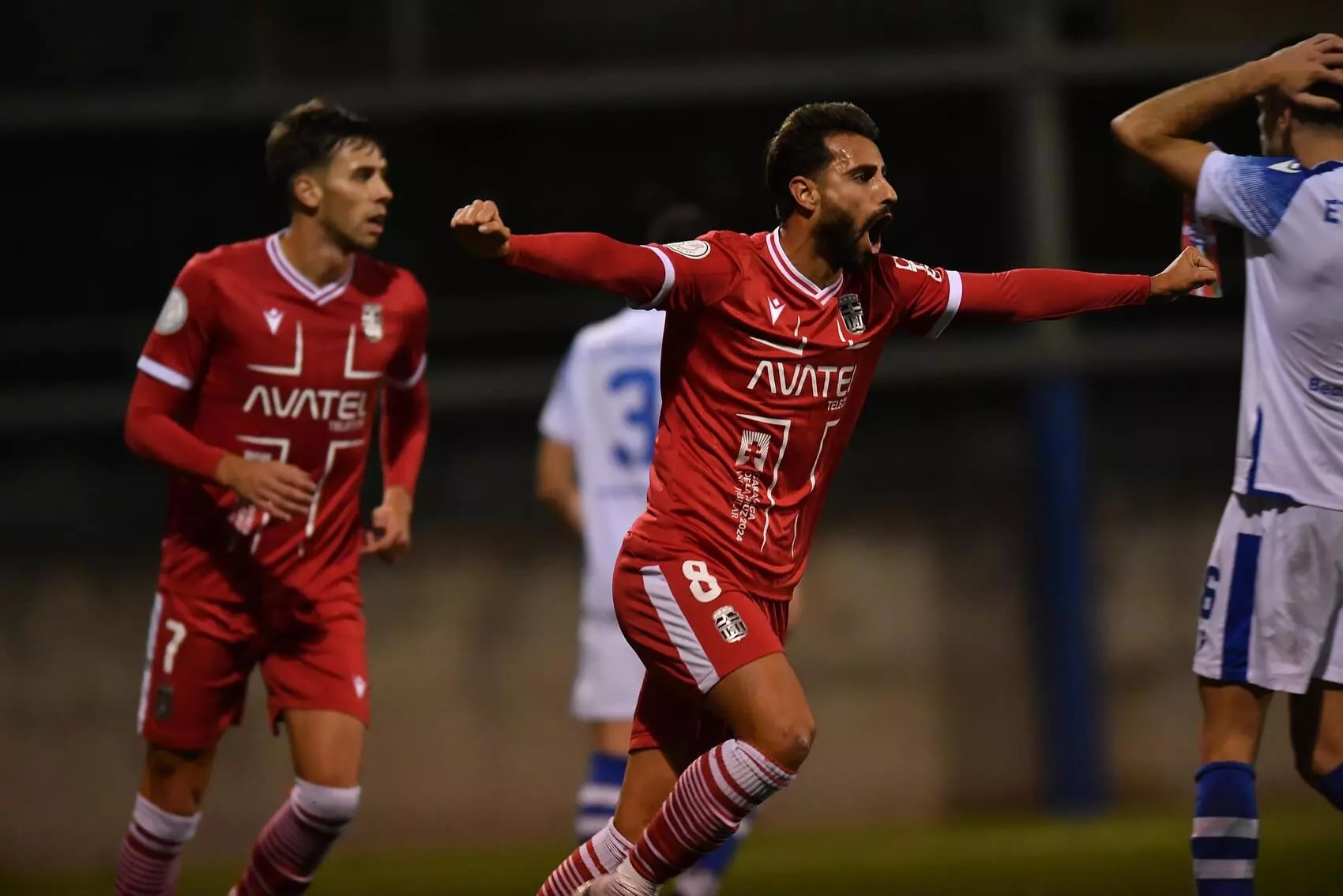 Luis Muñoz celebra el gol al Beasain