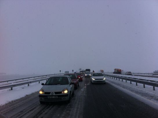Cap a les 10 del matí es començava a circular. Ben Bé encara no se sap per què les maquines podien treballar en direcció Osca i no en direcció Lleida.