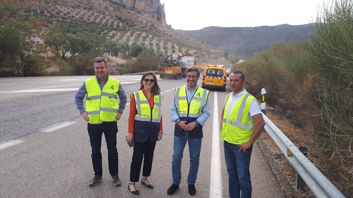 Mejora en la seguridad vial de 64 kilómetros de la A-401, que une Úbeda con Guadahortuna (Granada)