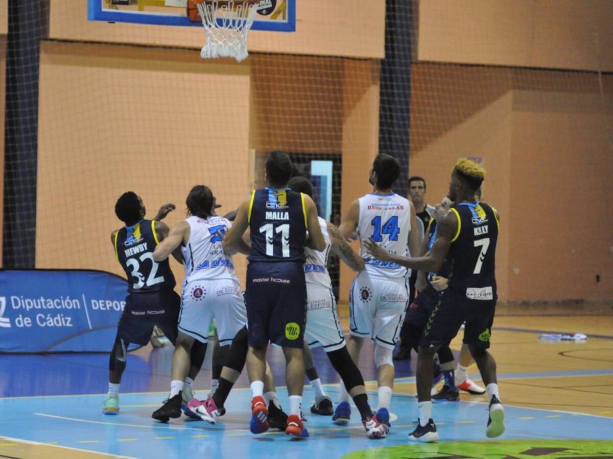 UDEA busca estrenarse ante CB Morón