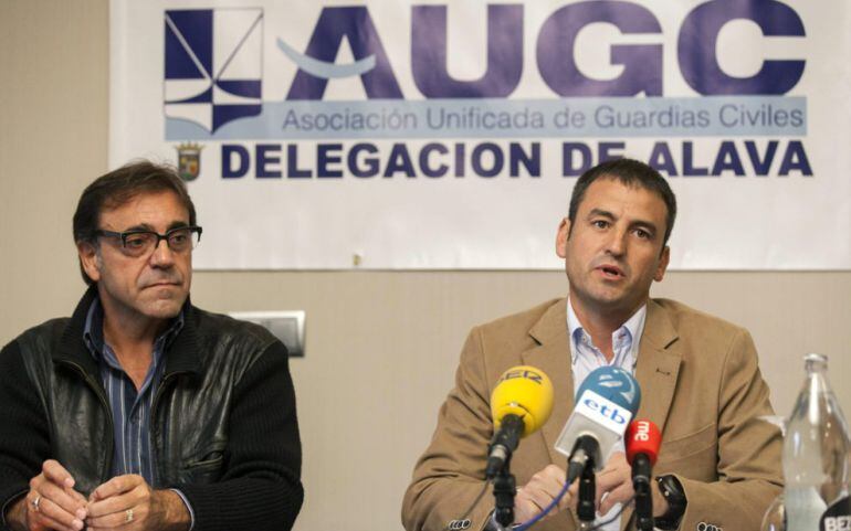 Juan Fernández y Javier Torrellas, en la rueda de prensa este jueves. EFE