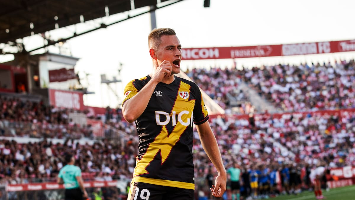 Jorge de Frutos alimenta la ilusión del Rayo en la Conference: "Queremos darle a la afición la oportunidad de viajar por Europa"