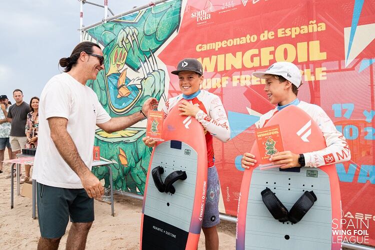 Manuel Morillo tras proclamarse Campeón de España de Wingfoil.