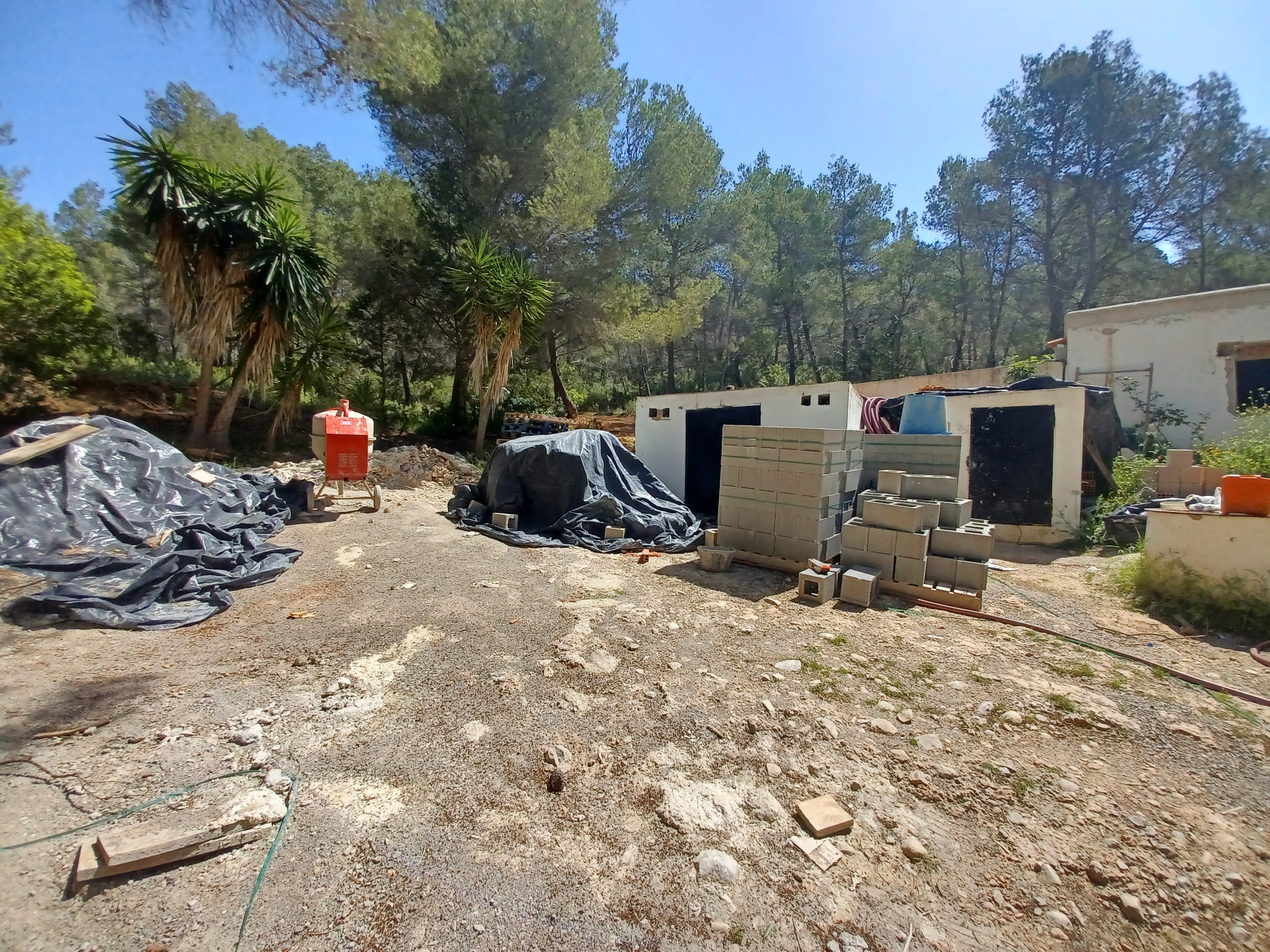 Obras ilegales en Santa Gertrudis (Ayuntamiento Santa Eulària)