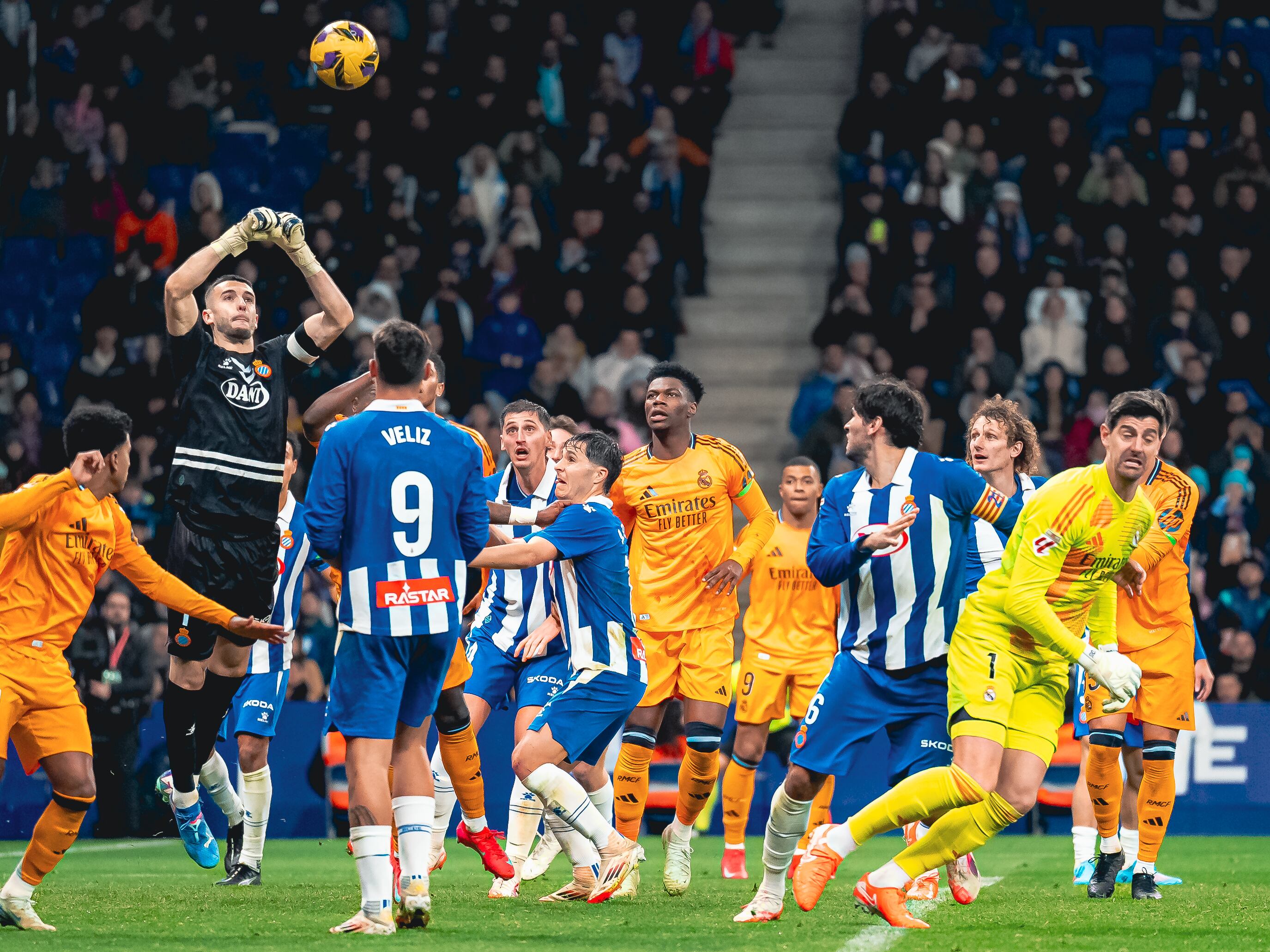 RCD Espanyol de Barcelona vs Real Madrid CF - La Liga EA Sports 2024/2025