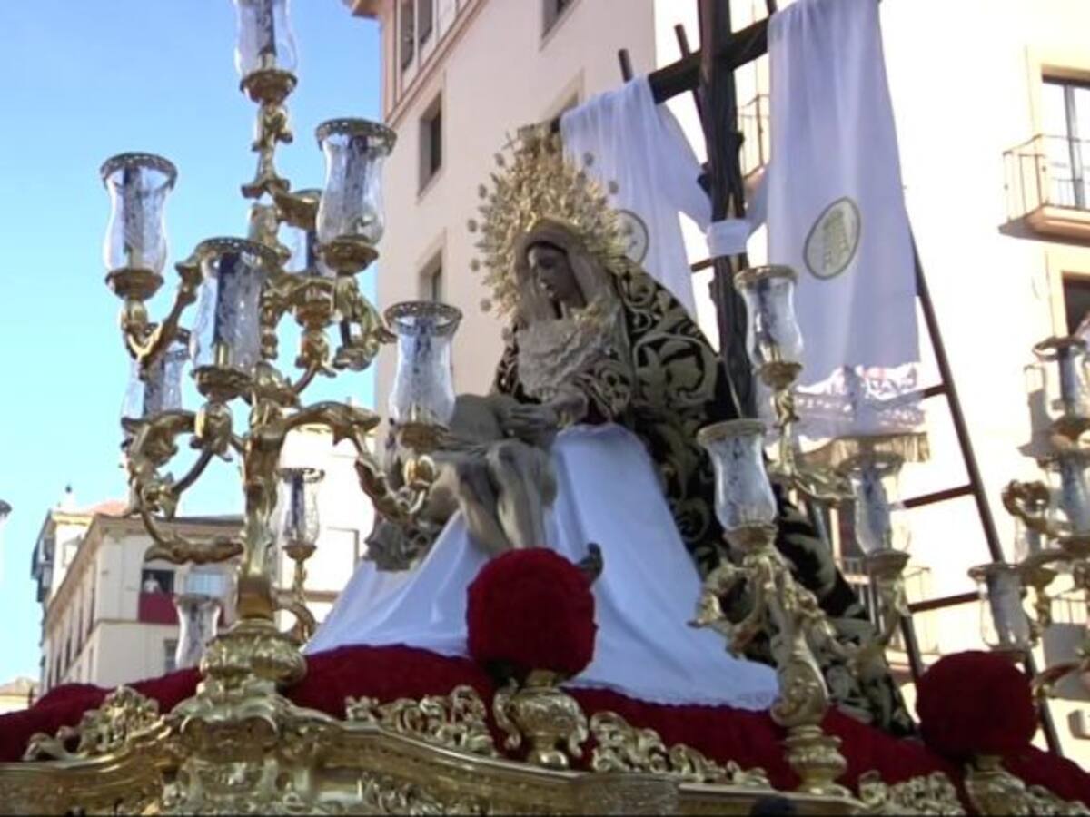 Cristo de la Misericordia, de la hermandad del Baratillo, por Reyes Católicos