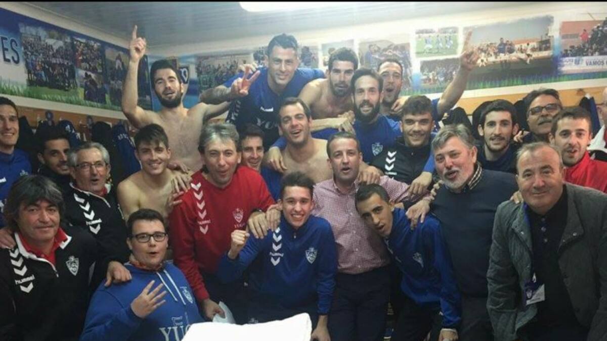 García Cosín: "El Sevilla es favorito pero competiremos de tú a tú"