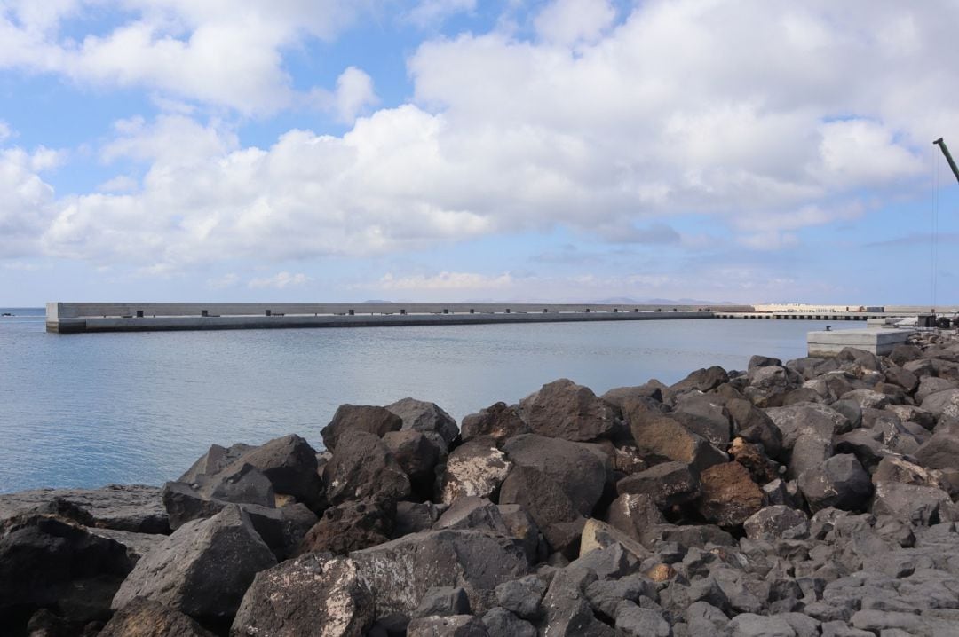 Ampliación del puerto de Playa Blanca, en el sur de Lanzarote.