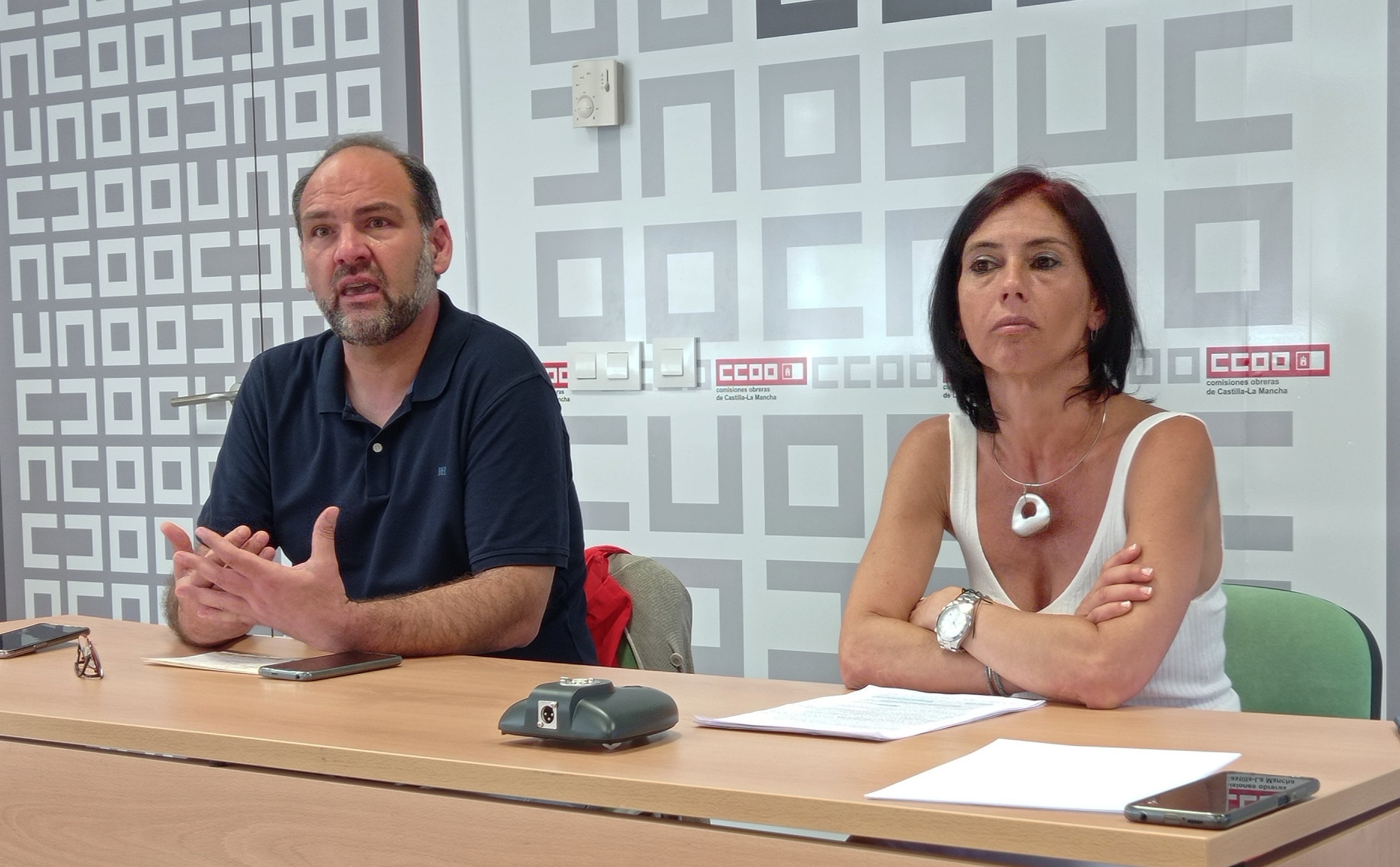 Nunzia Castelli, secretaria de Acción Sindical de CCOO CLM, ha participado en la reunión plenaria de Ciudad Real junto al secretario provincial del sindicato, José Manuel Muñoz