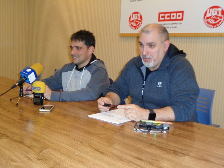 Jorge Melero (izq), secretario comarcal de CCOO, y Modesto Rioeras, su homólogo de UGT