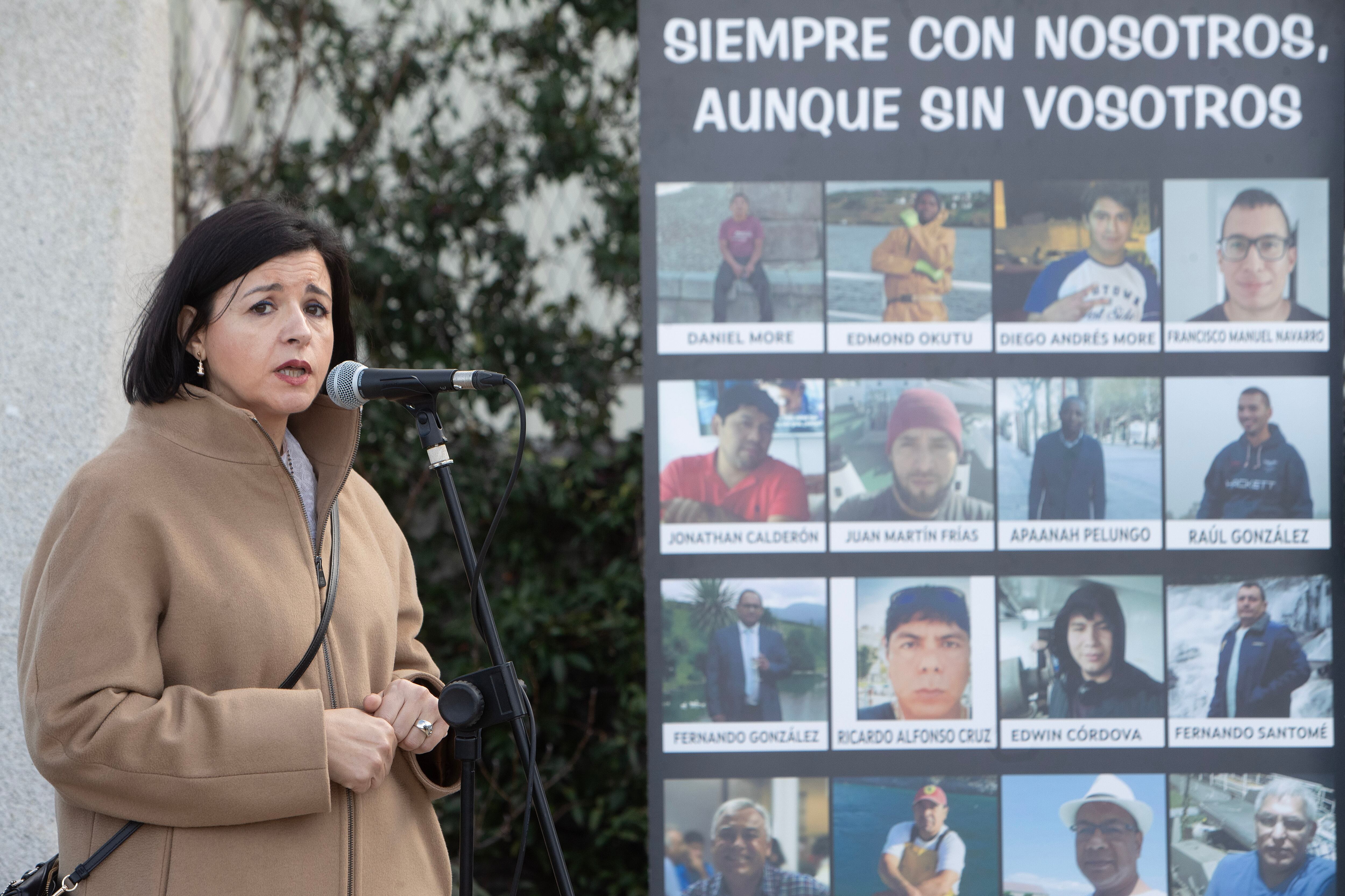 Marín (Pontevedra)17/02/2024.- La portavoz de los familiares María José de Pazo interviene durante el homenaje que Marín (Pontevedra) rindió el sábado 17 de febrero a los 21 marineros fallecidos hace dos años en el naufragio del &#039;Villa de Pitanxo&#039;. EFE/ Salvador Sas