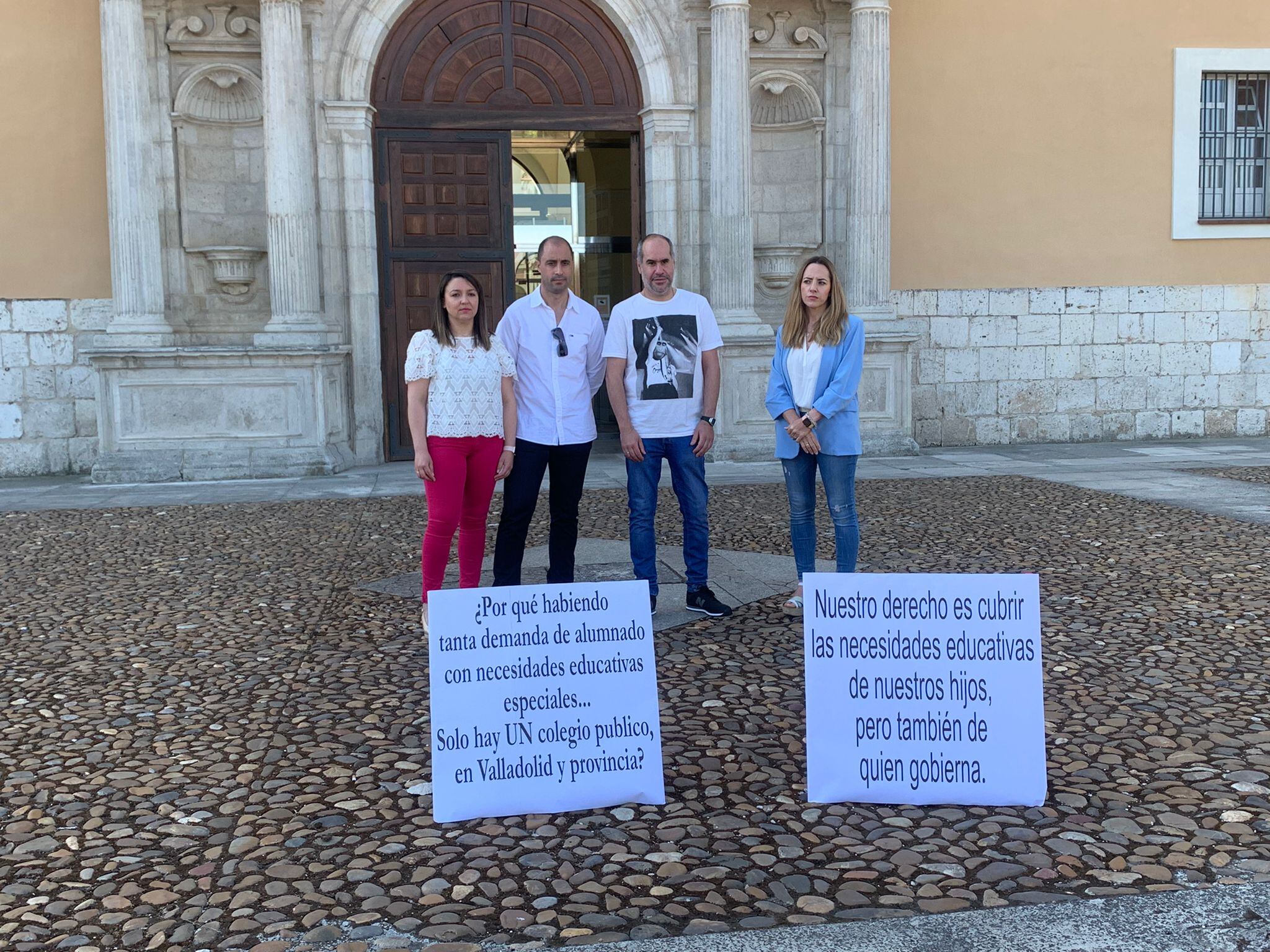 Familias afectadas por la falta de plazas del colegio de Educación Especial de Valladolid